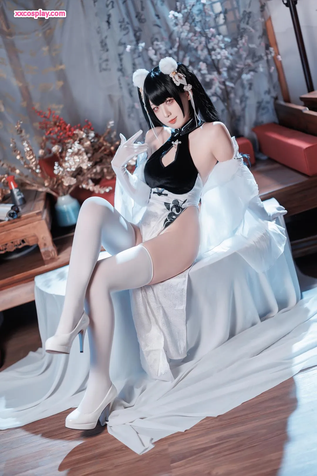 Feng Jiangjiangv as Peter Strasser - Azur Lane Bunny Gravure